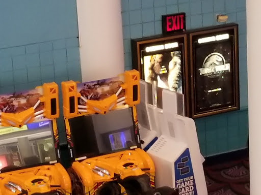 Movie Theater «Concourse Plaza Multiplex Cinemas», reviews and photos, 214 E 161st St, Bronx, NY 10451, USA