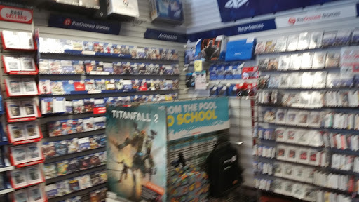 Video Game Store «GameStop», reviews and photos, 821 E Commercial Blvd, Oakland Park, FL 33334, USA