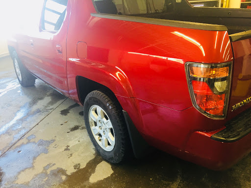 Auto Body Shop «Piscazzi Auto Body dba Summit County Classics», reviews and photos, 752 N Main St, Akron, OH 44310, USA