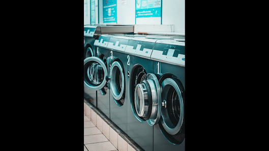 Family Laundry 409 1 St W, Revelstoke, BC V0E 2S0, Canada