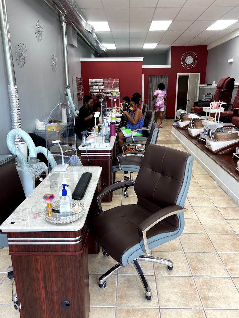 Chroma Nail Lounge 45218