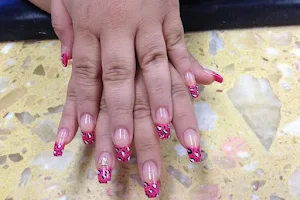 Kelly Nails image