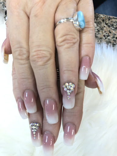 Day Spa «Thunderbird Nail Salon», reviews and photos, 4920 W Thunderbird Rd, Glendale, AZ 85306, USA