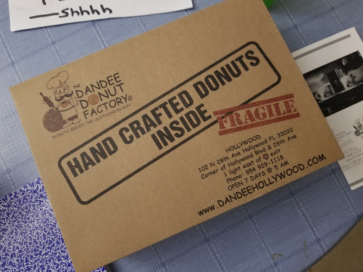 Donut Shop «Dandee Donuts Factory», reviews and photos, 102 N 28th Ave, Hollywood, FL 33020, USA