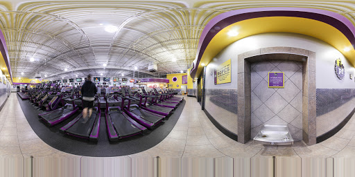 Gym «Planet Fitness - Meriden, CT», reviews and photos, 454 S Broad St, Meriden, CT 06450, USA