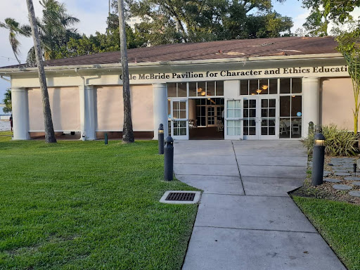 Historical Place «Burroughs Home & Gardens», reviews and photos, 2505 First St, Fort Myers, FL 33901, USA