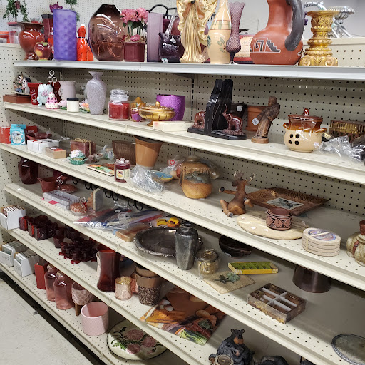 Thrift Store «Lakewood Goodwill», reviews and photos, 6002 Mt Tacoma Dr SW, Tacoma, WA 98499, USA