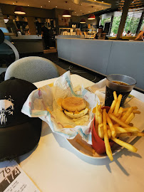 Aliment-réconfort du Restauration rapide McDonald's Orange centre - n°7