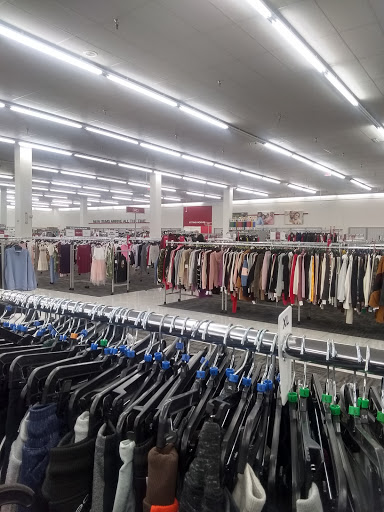 Clothing Store «Burlington Coat Factory», reviews and photos, 8225 E Kellogg Dr, Wichita, KS 67207, USA
