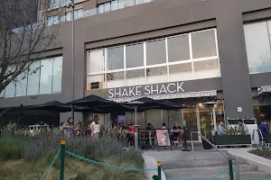 Shake Shack Arboleda image