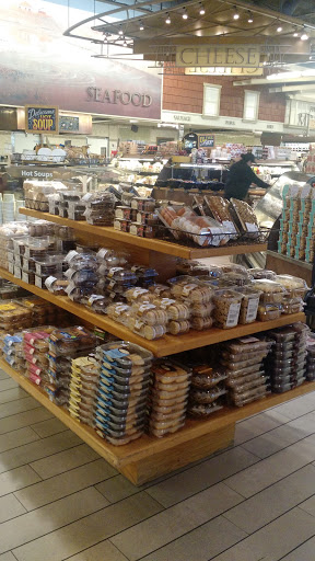 Grocery Store «Bristol Farms», reviews and photos, 1570 Rosecrans Ave, Manhattan Beach, CA 90266, USA