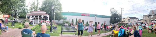 Grocery Store «Giant Food Stores», reviews and photos, 202 Chestnut St, Coplay, PA 18037, USA