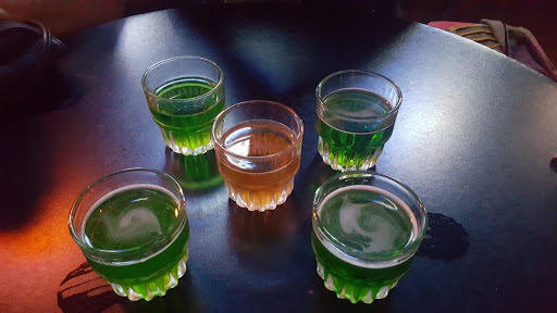 Bar & Grill «Sharkies On The Beach Bar & Grill», reviews and photos, 10 Surf Dr, Surfside Beach, TX 77541, USA