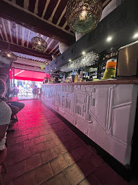 Atmosphère du Bar Restaurant de la Fontaine à Cassis - n°4