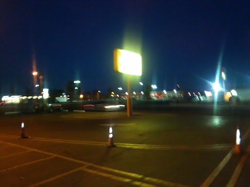 Roller Skating Rink «Rollero Family Roller Skating Center LLC», reviews and photos, 7318 W Indian School Rd, Phoenix, AZ 85033, USA