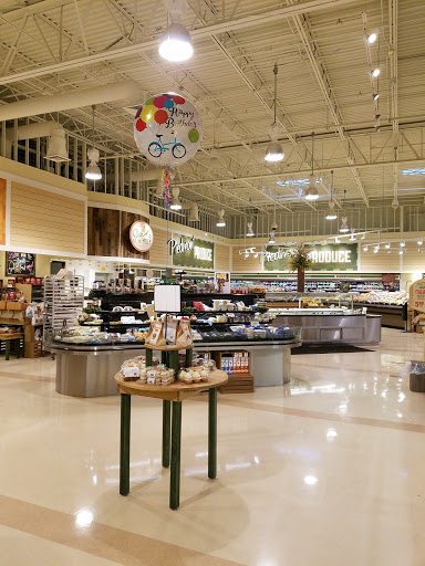 Grocery Store «Lowes Foods of Apex», reviews and photos, 5400 Apex Peakway, Apex, NC 27502, USA