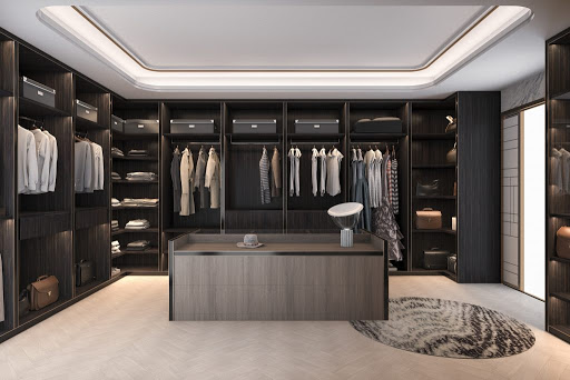 CLOSETS & BLINDS