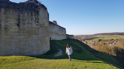 aire de stationnement camping car à Coucy-le-Château-Auffrique