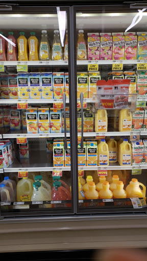 Grocery Store «Food Lion», reviews and photos, 3219 S Holden Rd, Greensboro, NC 27407, USA