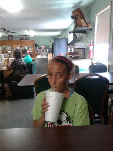 Holts Market LLC, 3047 Old State Rd 37 N, Bedford, IN 47421, USA, 