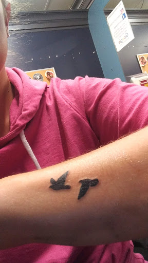 Tattoo Shop «Rockstar Tattoo», reviews and photos, 31050 Gratiot Ave, Roseville, MI 48066, USA