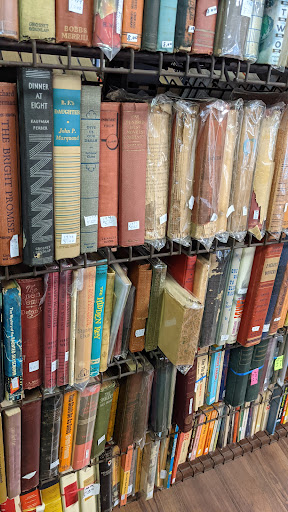 Used Book Store «Bring Your Old Books», reviews and photos, 48551 Van Dyke, Shelby Charter Township, MI 48317, USA