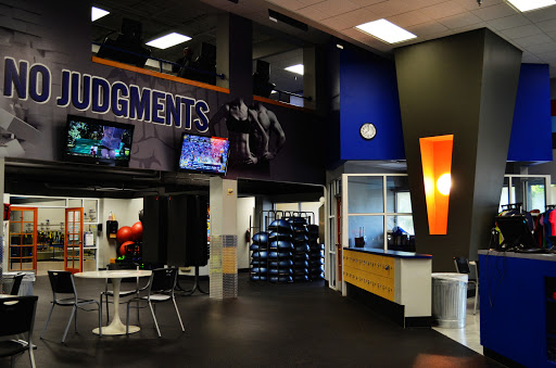 Health Club «Crunch - Carrollwood», reviews and photos, 15798 N Dale Mabry Hwy, Tampa, FL 33618, USA