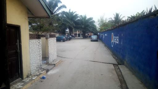 So Fine Guest House, No 26, 7up Grass Industry Road Ogbor Hill, Umuokahia, Nigeria, Budget Hotel, state Abia