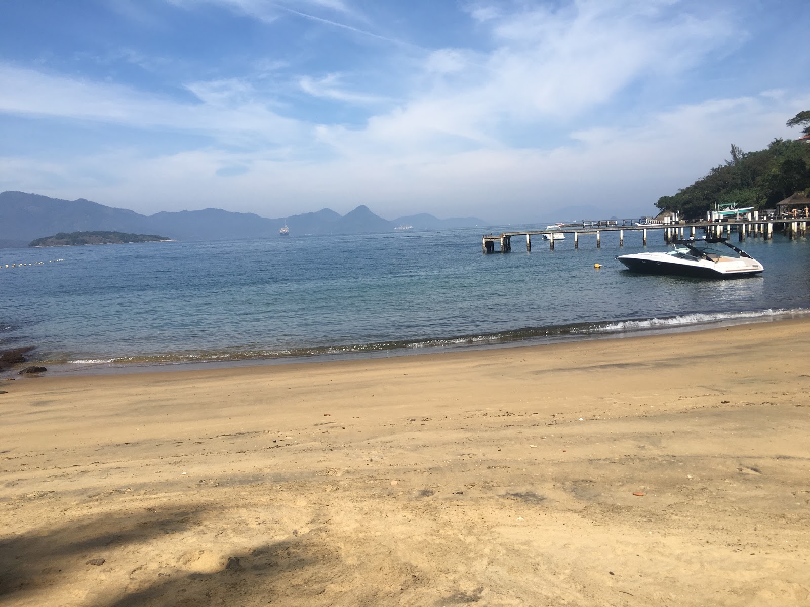 间谍海滩的照片 带有米色沙子表面