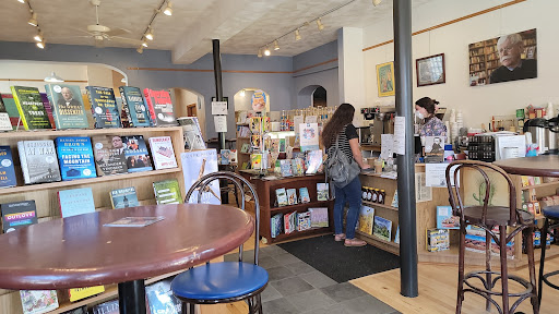 Book Store «Books On First», reviews and photos, 202 W 1st St, Dixon, IL 61021, USA
