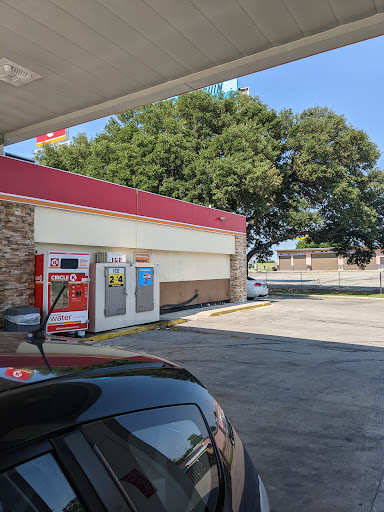 Circle K, 1098 I-10 Frontage Rd, Seguin, TX 78155, USA, 