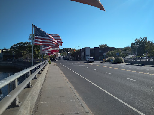 Coffee Shop «Starbucks», reviews and photos, 1 Parker Harding Plaza, Westport, CT 06880, USA