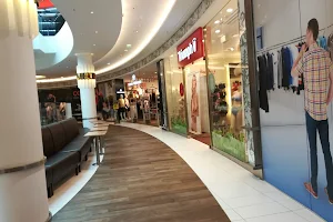 La Vie Shopping image