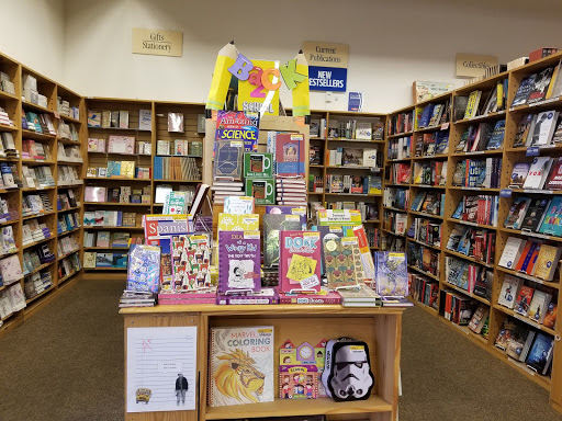 Book Store «Half Price Books», reviews and photos, 7975 Greenback Ln, Citrus Heights, CA 95610, USA