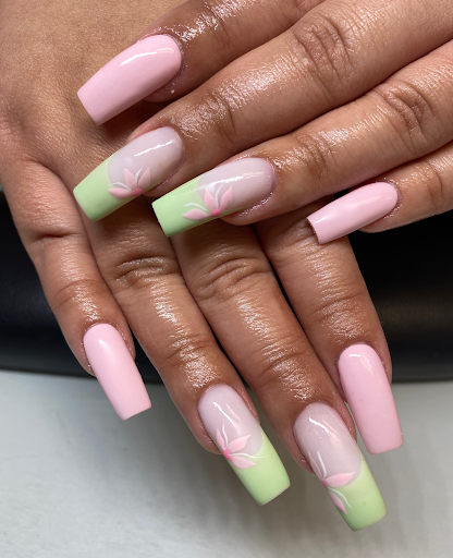 Desert Rose Salon image