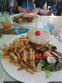 Hamburger végétarien du Restaurant français Le Jardin restaurant à Vias - n°17