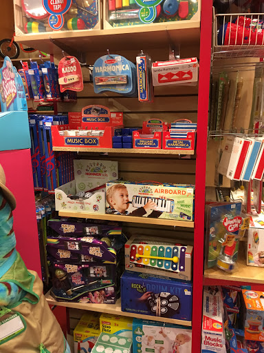 Shopping Mall «Thruway Shopping Center», reviews and photos, 300 S Stratford Rd, Winston-Salem, NC 27103, USA