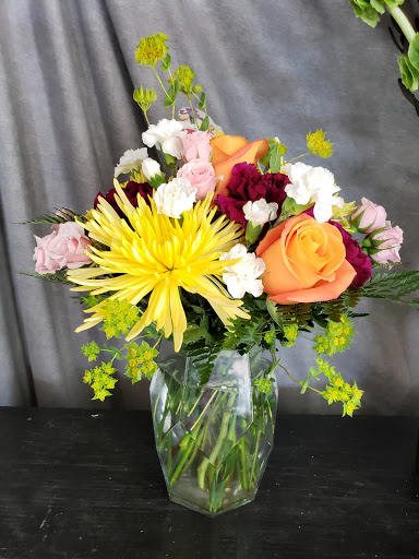Florist «Happiness is... The Little Flower Shop», reviews and photos, 39277 Grand River Ave, Farmington Hills, MI 48335, USA