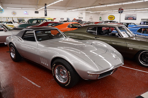 Used Car Dealer «North Shore Classics (Classic Car Dealership)», reviews and photos, 149 N Seymour Ave, Mundelein, IL 60060, USA