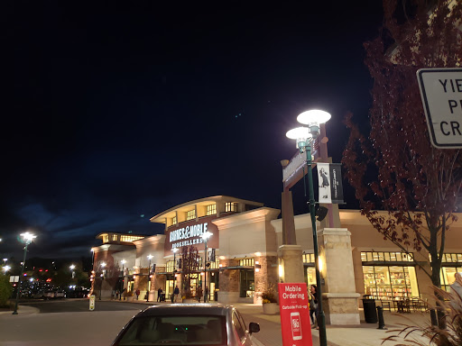 Book Store «Barnes & Noble», reviews and photos, 801 Lehigh Lifestyle Center, Whitehall, PA 18052, USA