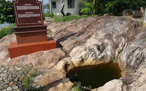 Perigi Batu Pahat (The Batu Pahat Well) image