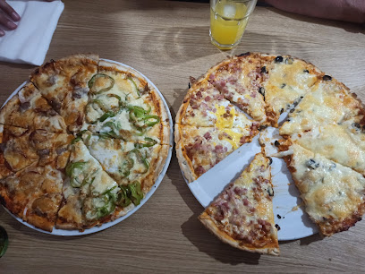 Pizzeria Cheese Burger - C. San Sebastián, 16, 11650 Villamartin, Cádiz, Spain