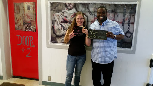 Amusement Center «Red Door Puzzle Rooms», reviews and photos, 2140 Old Louisville Rd, Bowling Green, KY 42101, USA