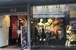 Hunkemöller image