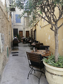 Atmosphère du Restaurant méditerranéen Le Criquet à Arles - n°15