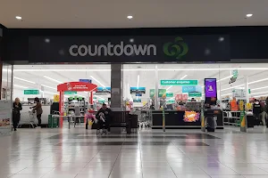 Woolworths Queensgate image
