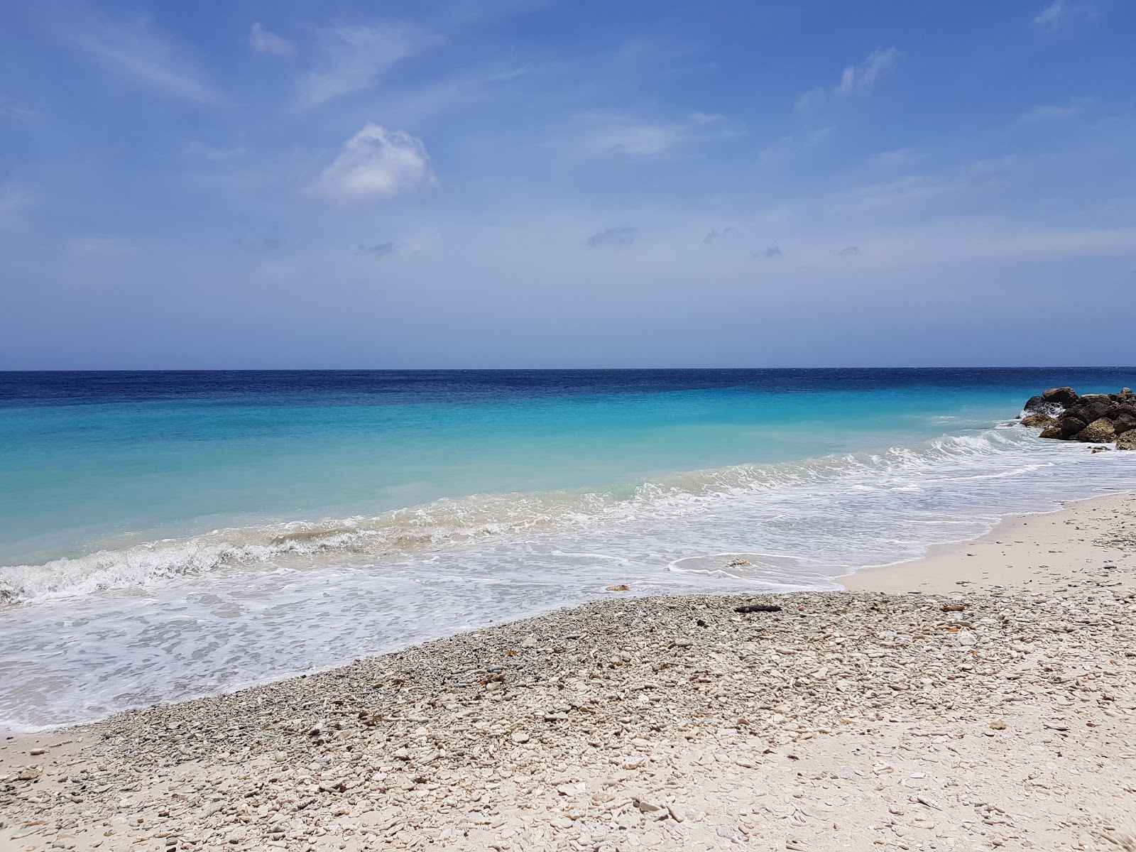 Mareni beach'in fotoğrafı imkanlar alanı