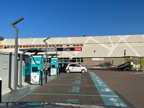 Borne de recharge de véhicules électriques Allego Station de recharge Saint-André-les-Vergers