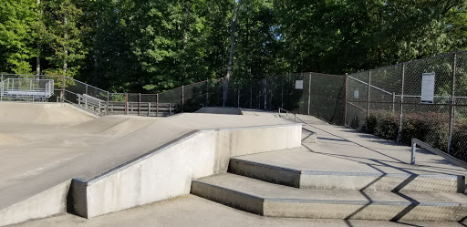 Golf Course «White Plains Golf Course», reviews and photos, 1015 St Charles Pkwy, White Plains, MD 20695, USA