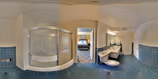 Restaurant «Hawkshead Restaurant», reviews and photos, 523 Hawks Nest Dr, South Haven, MI 49090, USA